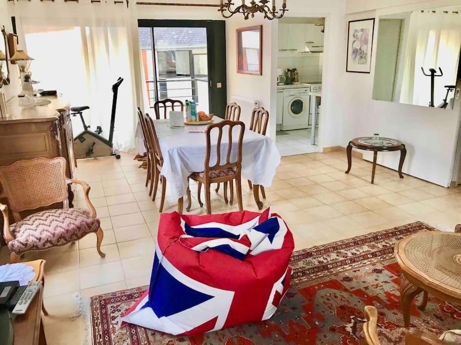 Апартаменты Grand Duplex Familial Au Coeur De Перро-Гирк Экстерьер фото